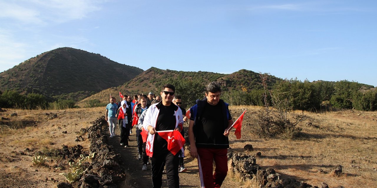 Türkiye’nin ilk ve tek jeoparkında Cumhuriyet Bayramı yürüyüşü
