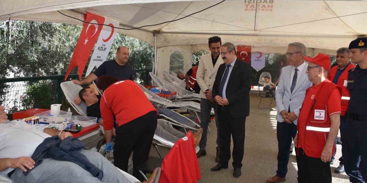 Salihli’de rekor kan bağışı: Toplam bin 683 ünite