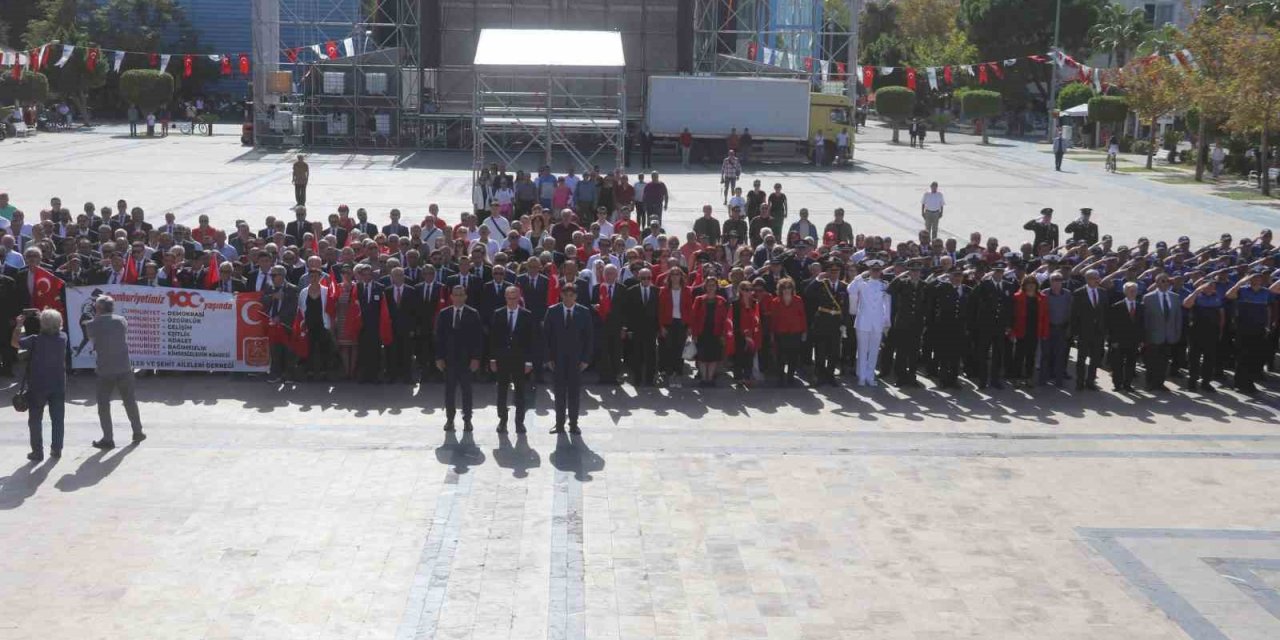 Cumhuriyetin 100. yılı kutlamaları törenle başladı