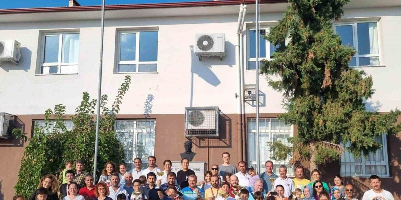 Köyceğiz’de ’100. Yılında Cumhuriyet Satranç Turnuvası’ tamamlandı