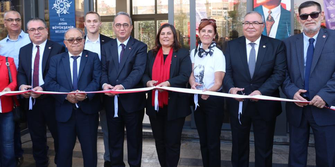 Atatürk Resimleri Sergisi'nin  açılışı gerçekleştirildi