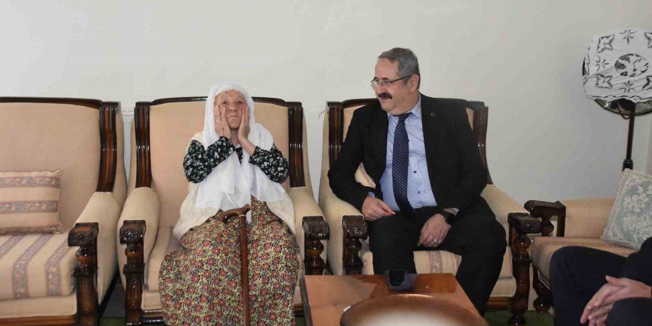 Manisalı Alime nine Cumhuriyet ile aynı yaşta