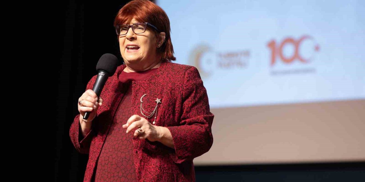 Yaşar Üniversitesi’nde Atatürk’ün bilinmeyen yönleri anlatıldı