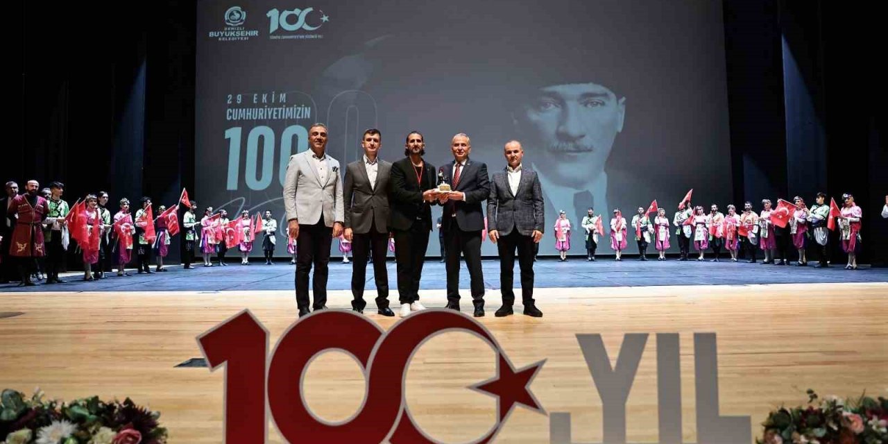 “Destanların dansı, yüzyılın dansı” büyük beğeni topladı