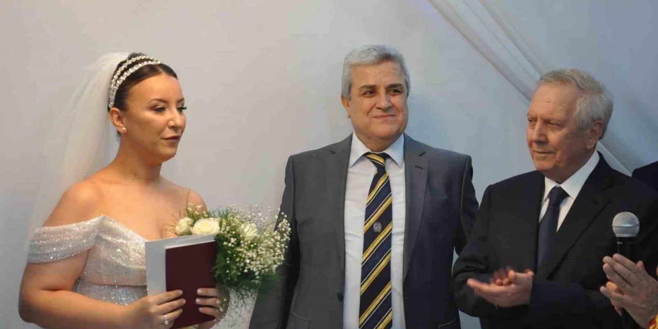 Aziz Yıldırım, Salihli’de nikah şahidi oldu