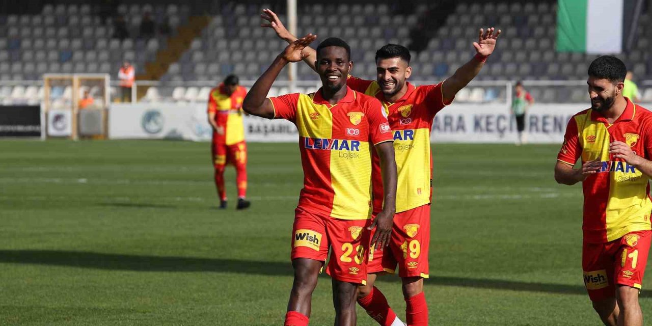 Göztepe’de Mamah çıkışa geçti