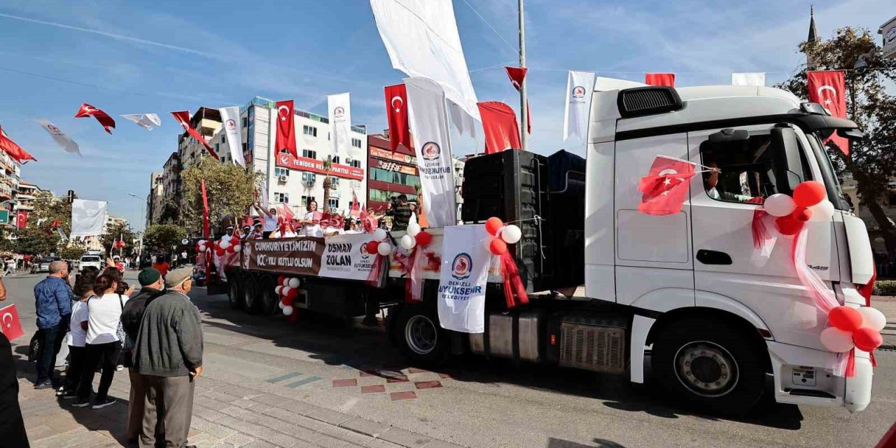 Denizli’de Cumhuriyetin 100 yıl coşkusu tır ile yayıldı