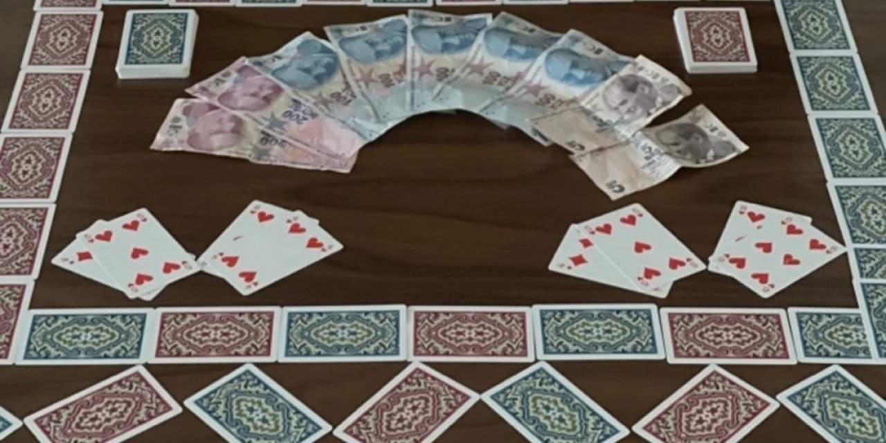 Evde kumar oynayan 5 kişiye para cezası kesildi