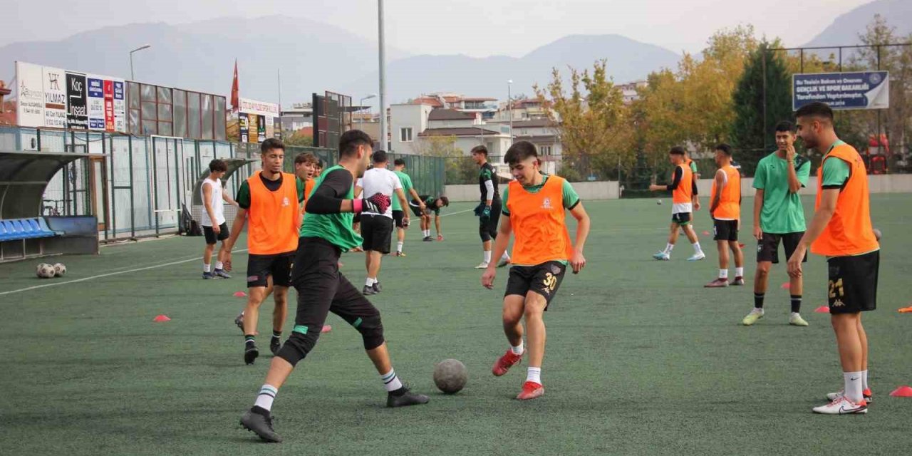 Genç horozlar, Manisa’ya 2. galibiyet için gidiyor