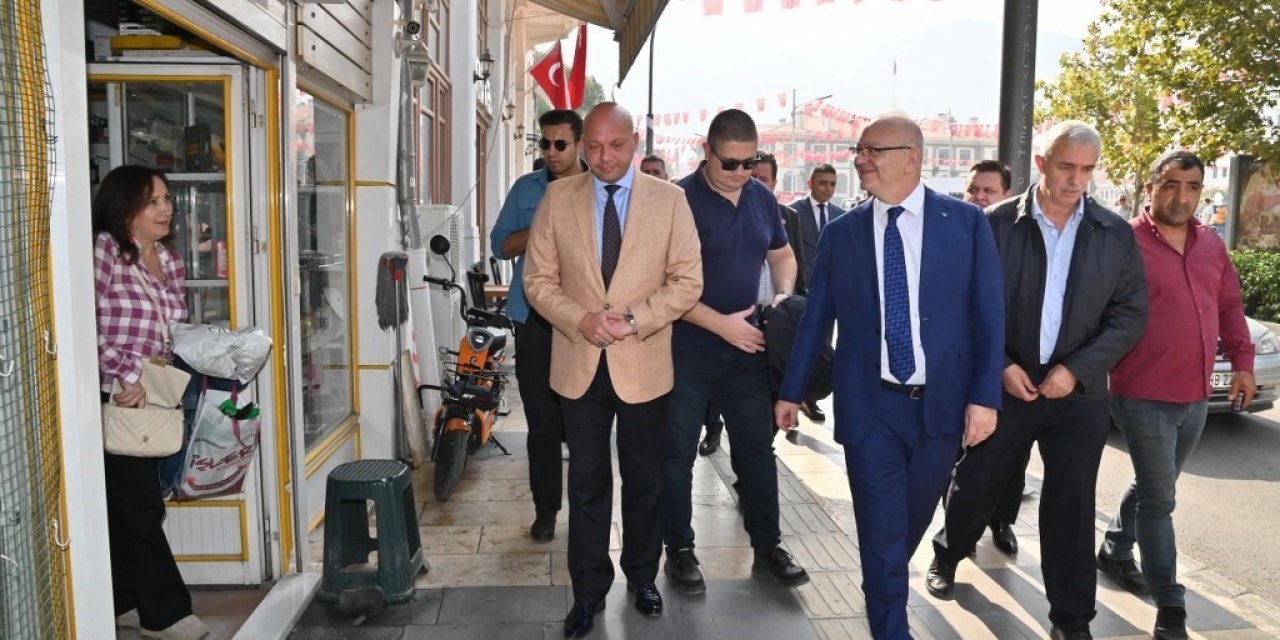 Başkan Ergün, devam eden prestij cadde çalışmasını inceledi