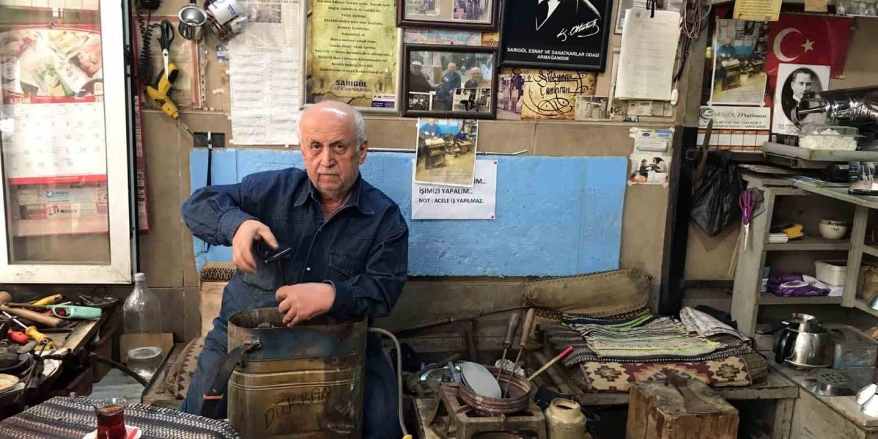 57 yıldır mesleğini severek yapıyor