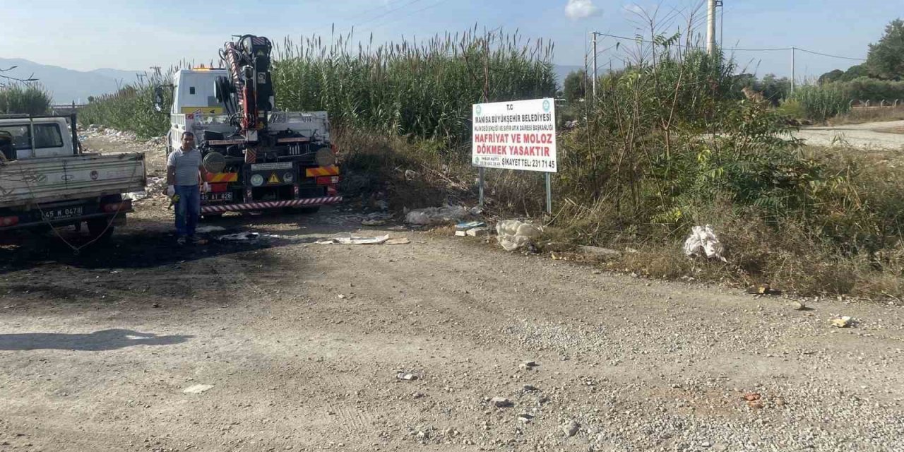 Kaçak moloz alanları iş birliğiyle temizlendi