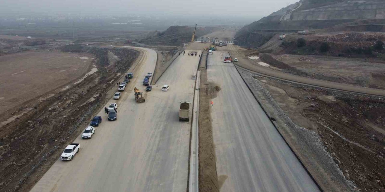 Aydın-Denizli Otoyolu’nun 80 kilometrelik kısmı trafiğe açılacak