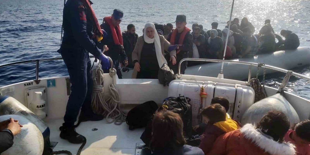 Datça’da 93 düzensiz göçmen kurtarıldı