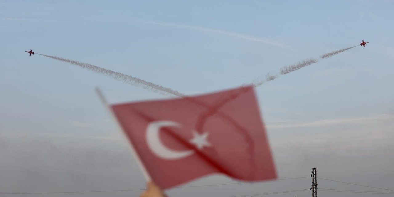 Manisa semaları Türk Yıldızlarını ağırladı