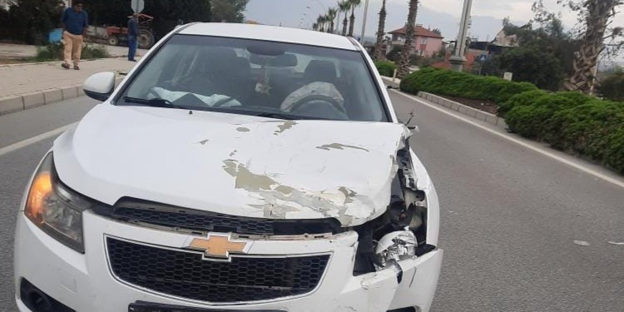 Otomobil ile motosiklet çarpıştı: 1 yaralı