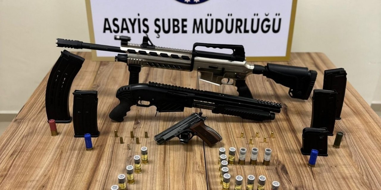 Sosyal medyadan silah paylaşımı yapan şüphelilere operasyon