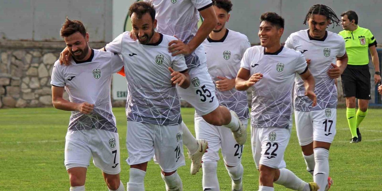 Bornova 1877, kupada durdurulamıyor