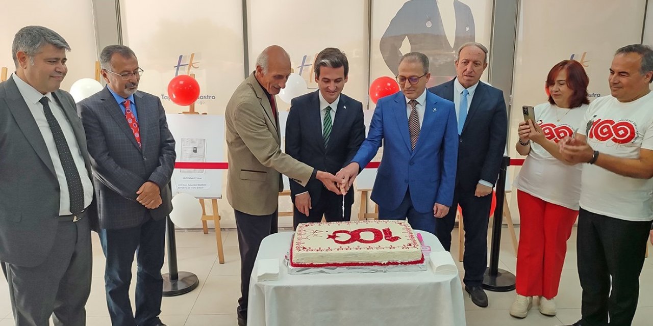 İzmir’de 100 yıllık tapu senetleri sergilendi