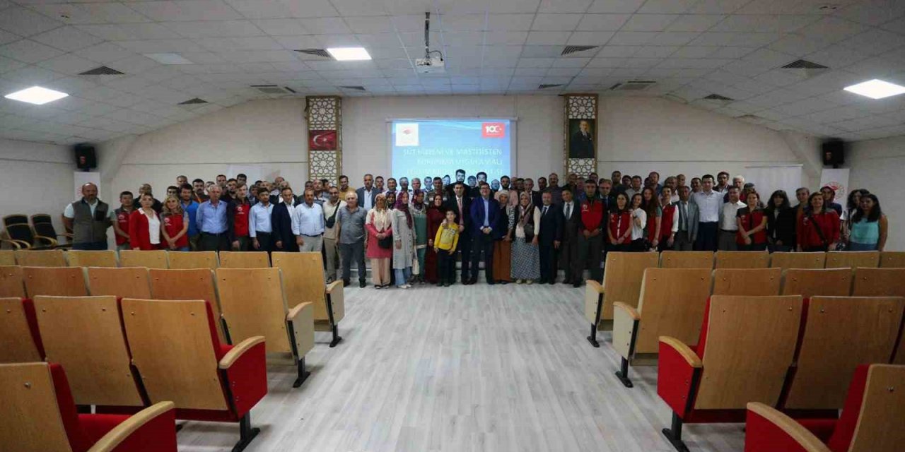 Süt sağım hijyen eğitimi Seydikemer’den başladı