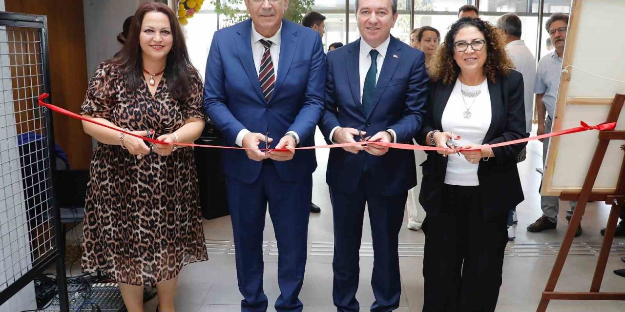 Uluslararası 10. EgeArt Sanat Günleri Vefa Sergisi Bergama’da başladı