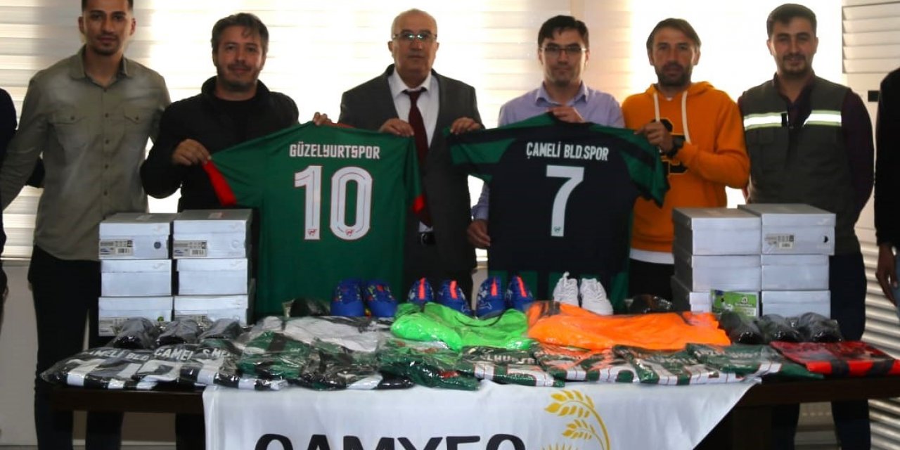 Çameli Belediyesi’nden spor kulüplerine malzeme desteği
