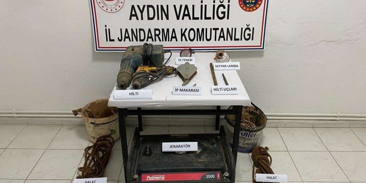 Kaçak kazıya suçüstü: 4 gözaltı