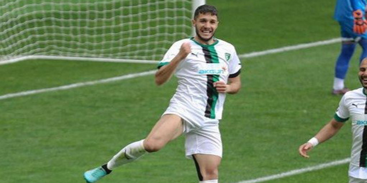 Başarılı futbolcu 6 ay sonra sahalara geri döndü