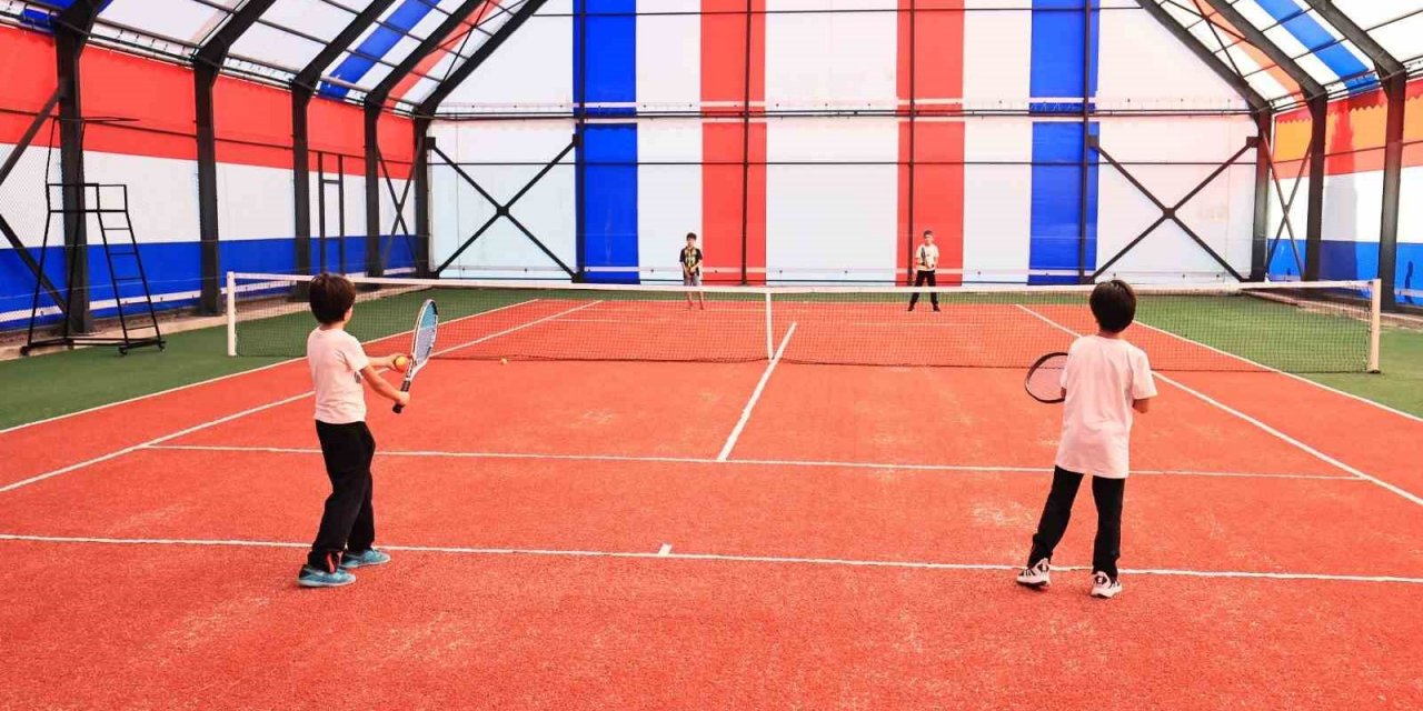 Teniste şampiyon raketler belli oldu