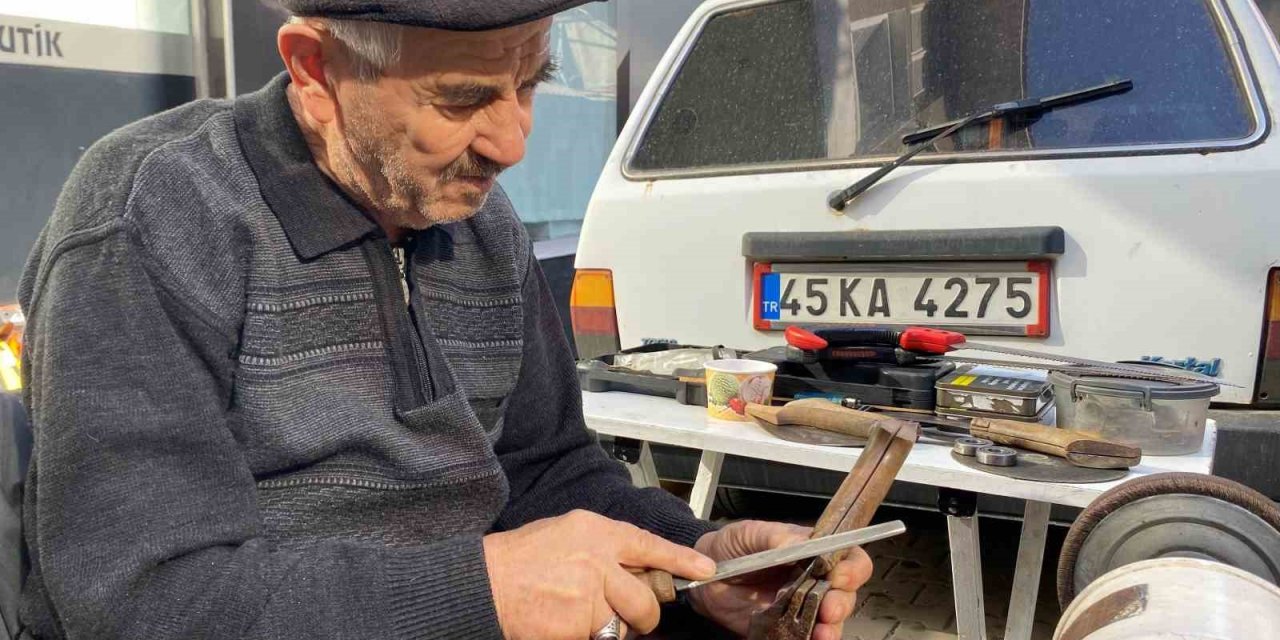 Manisa’da bağ budama hazırlıkları başladı