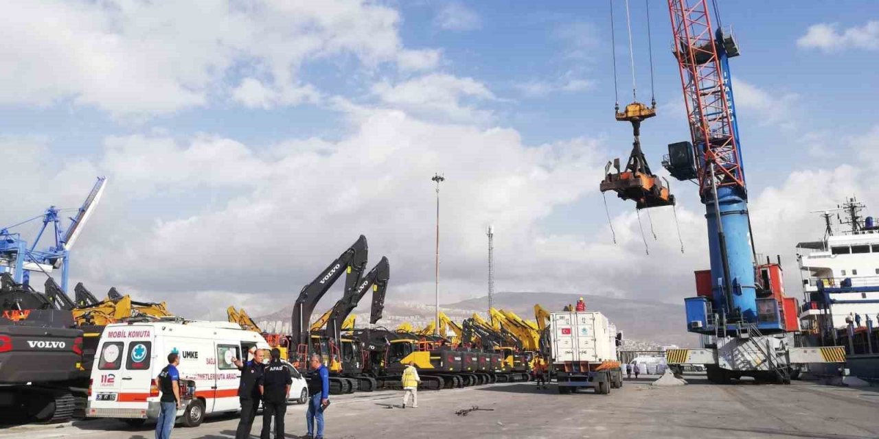 Gazze’ye sağlık malzemeleri taşıyacak gemi İzmir’den yola çıkıyor