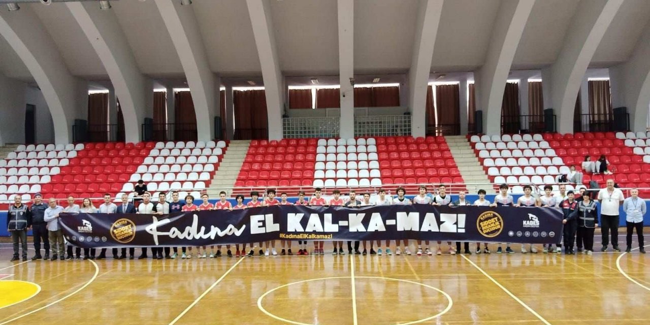 Jandarma basketbol müsabakasında “Kadına El Kalkamaz” dedi
