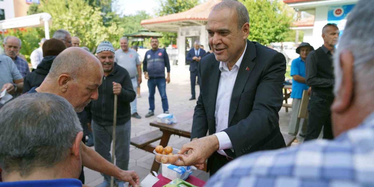 Atatürk ve tüm şehitler için lokma hayrı