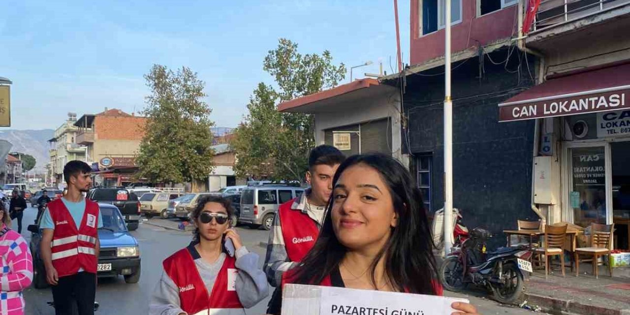 Üniversiteli öğrencilerden kan bağışına davet