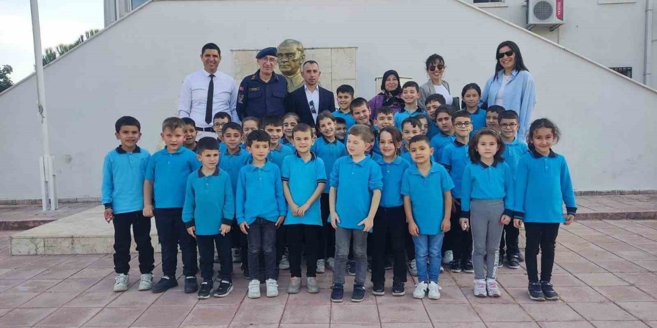 Minikler jandarmayı yakından tanıdı