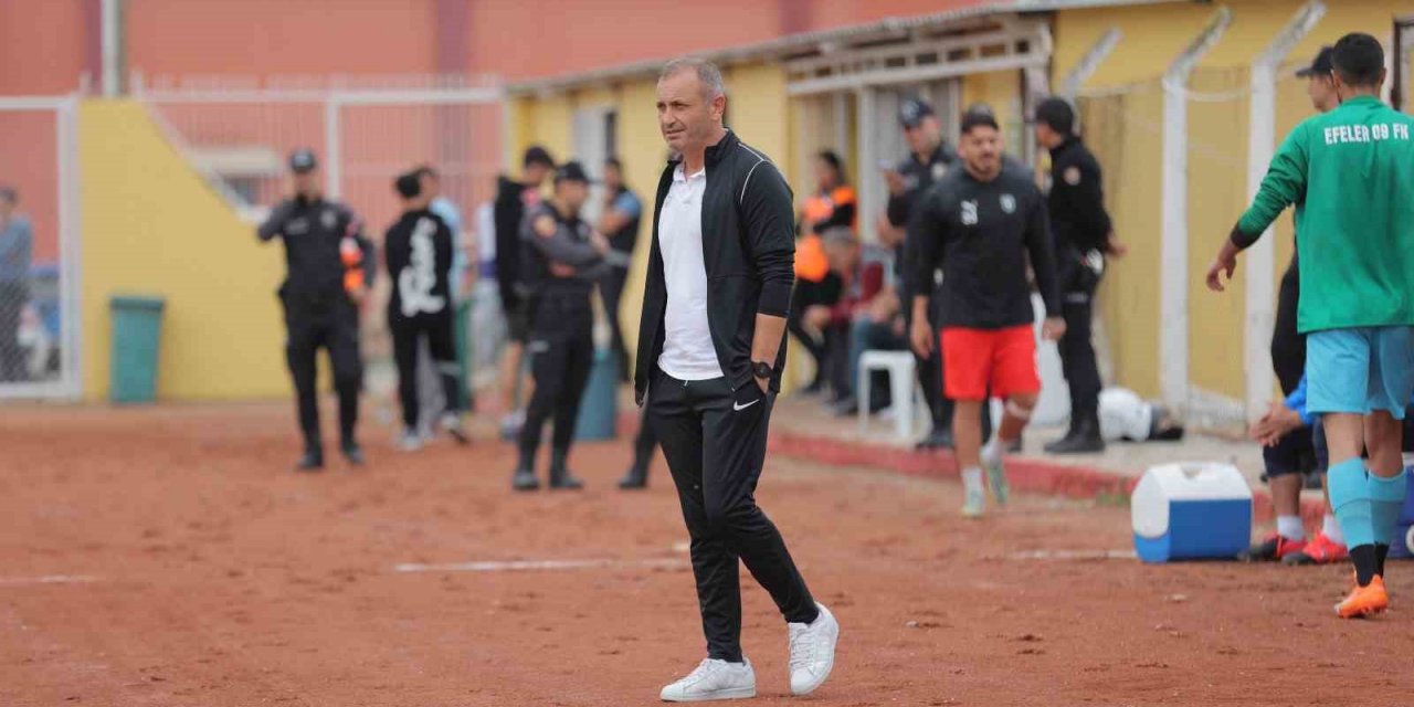 Efeler 09 SFK Teknik Direktörü Kanber galibiyeti değerlendirdi