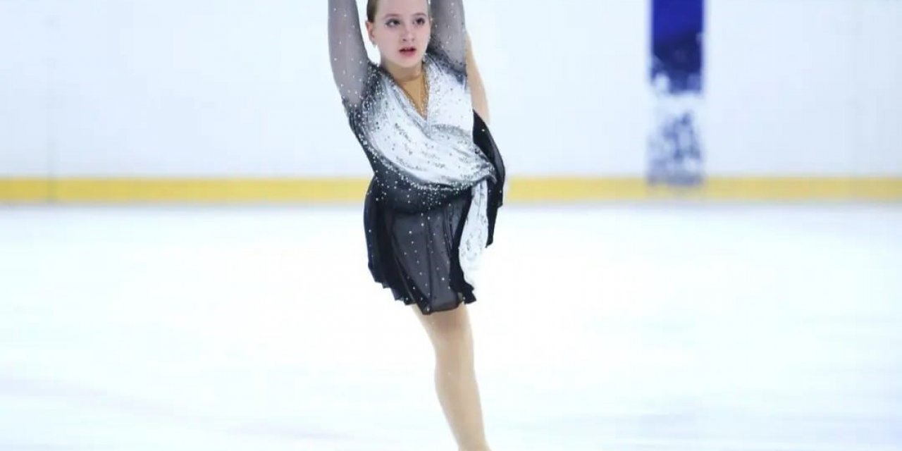 İzmirli sporcular buzdan üç madalya çıkardı