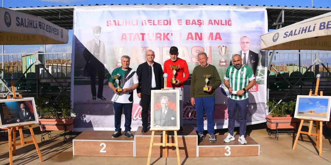 Salihli’de Atatürk kupası sahiplerini buldu