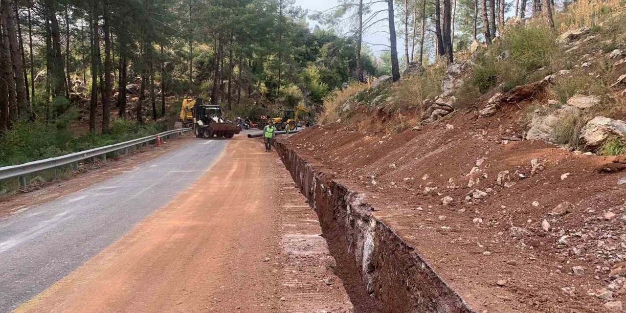 Muğla Büyükşehir Belediyesi, Marmaris Bozburun İçme Suyu Projesi’nde ilk kazmayı vurdu