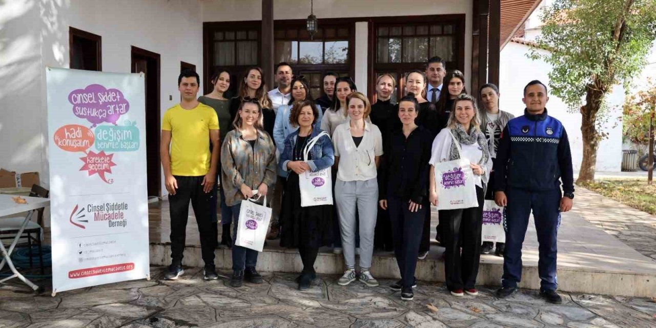 Menteşe Belediyesi personeline istismara karşı önlem eğitimi verildi