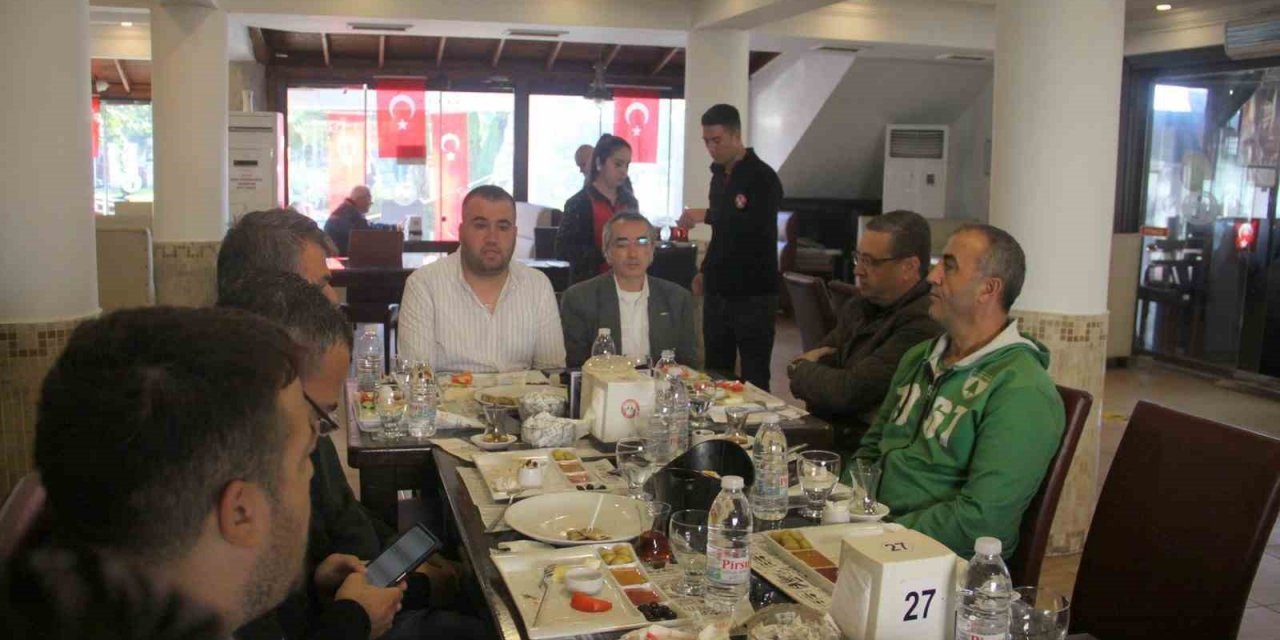 Muğla 48 Gençlik Taraftarlar Derneği basın mensuplarıyla bir araya geldi