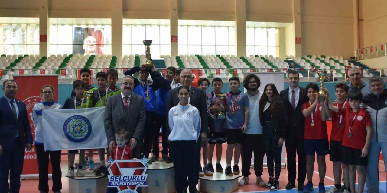 Salihli’de minik raketlere ödülleri verildi