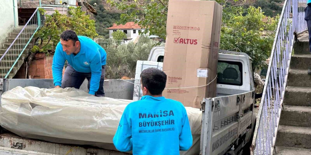 Manisa Büyükşehir Belediyesi Bulut ailesine yardım elini uzattı