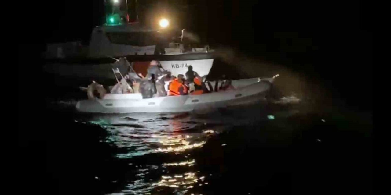 Fethiye’de 1 göçmen kaçakçısı ve 19 düzensiz göçmen yakalandı