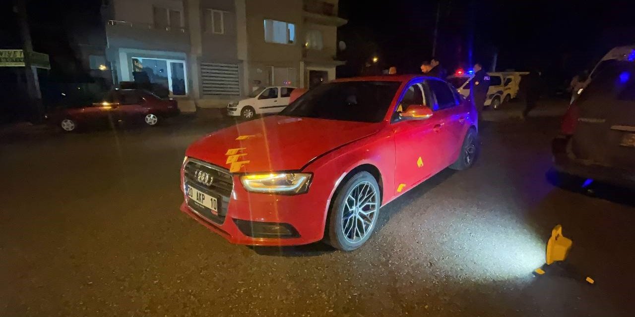 Kurşunladıkları araçtan indirdikleri 2 kişiyi darp eden şüpheliler kovalamaca sonucu yakalandı