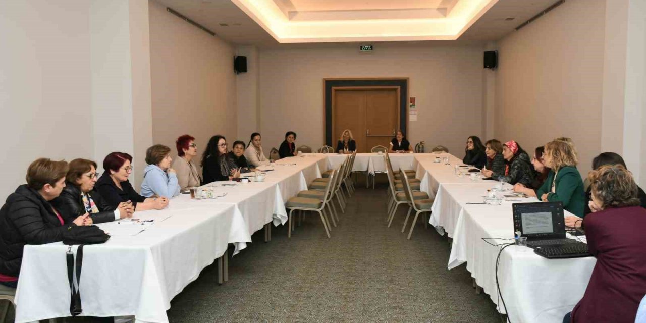 Kuşadası Kent Kimliği Çalıştayı düzenlendi