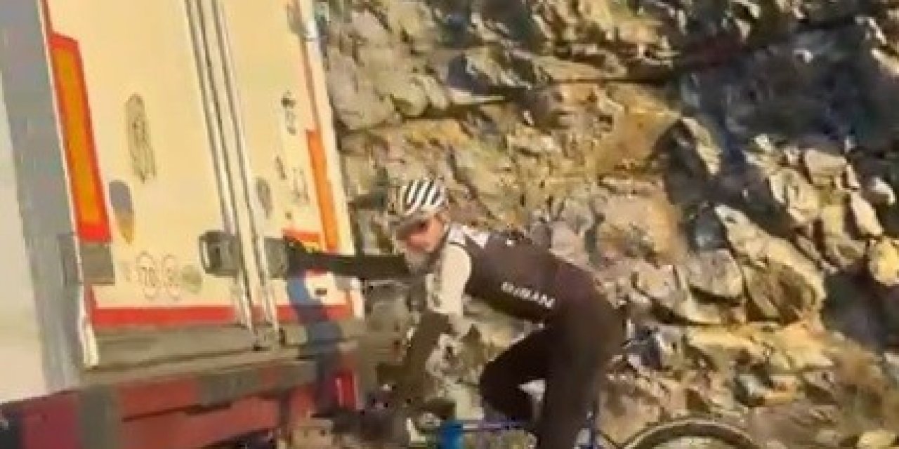 Muğla’da bisiklet ile tehlikeli yolculuk