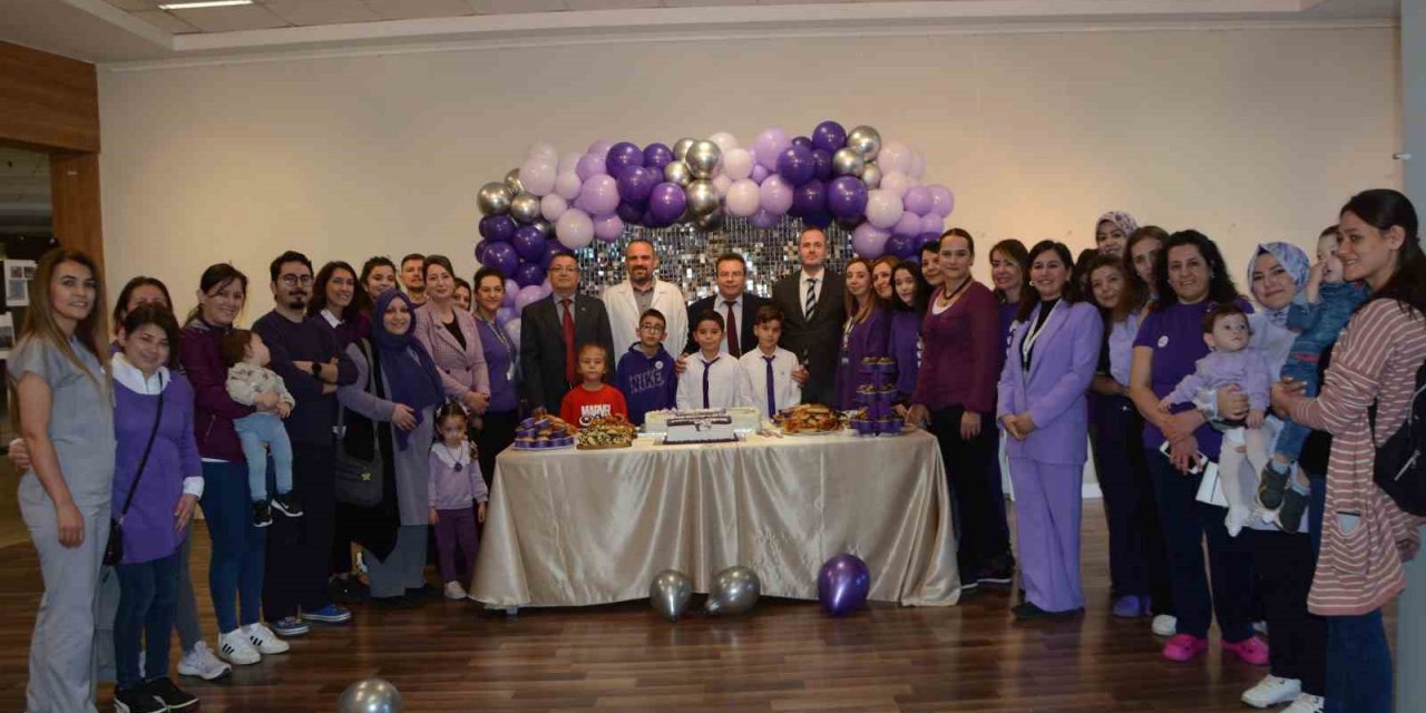 Mor balonlar prematüre bebekler için uçuruldu