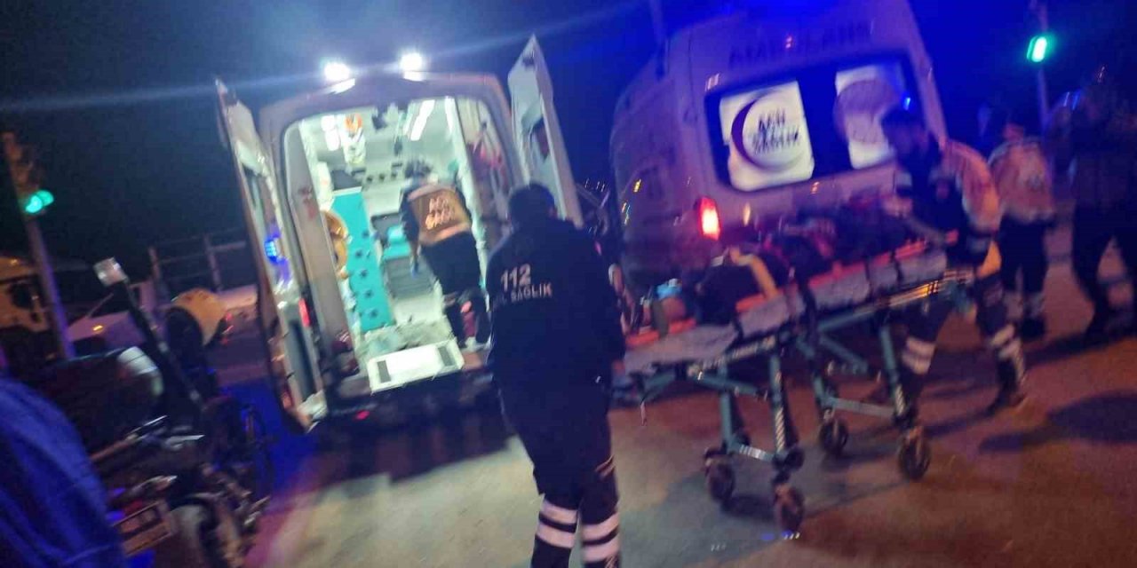 Milas’ta otomobil ve motosiklet çarpıştı: 2 yaralı