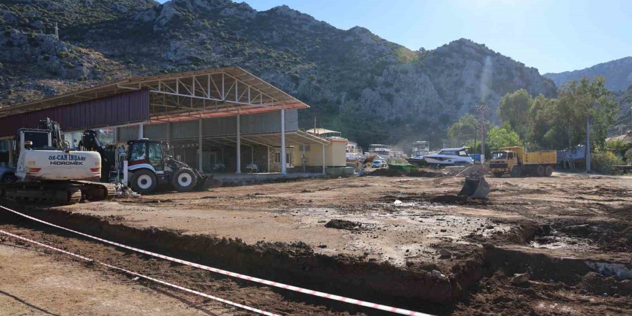 Marmaris Selimiye Mahallesi spor sahasına kavuşuyor